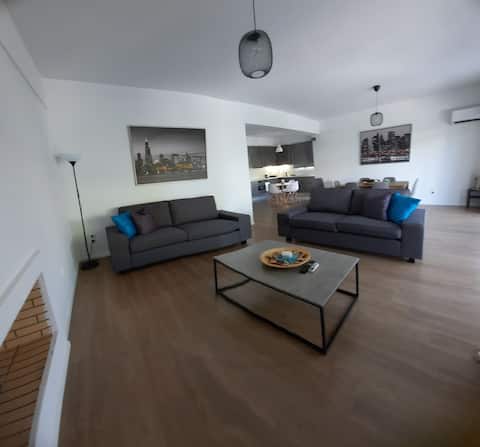 Top Airbnb: Home for family and friends in Elliniko in δήμος ελληνικού αργυρούπολης