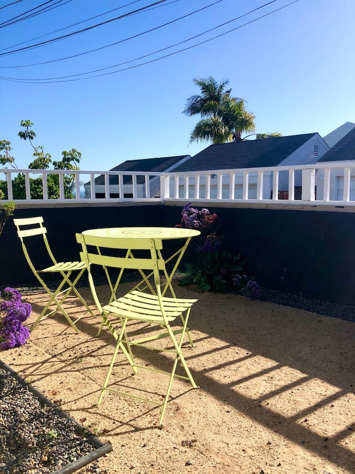 Studio by the Beach Guesthouses for Rent in Oceanside, California