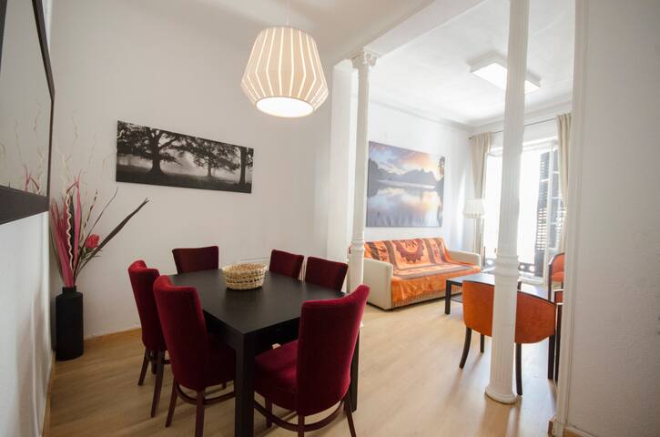 1-12.Las Cortes.Sol.Madrid Center.120m2 Bright.A.C gallery image 2