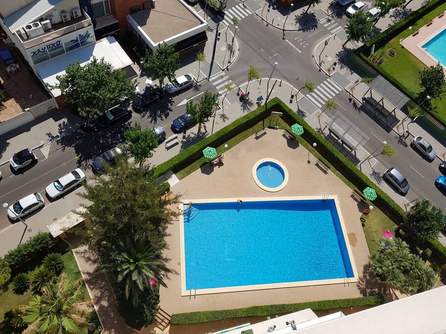 Piscina para adultos y para niños