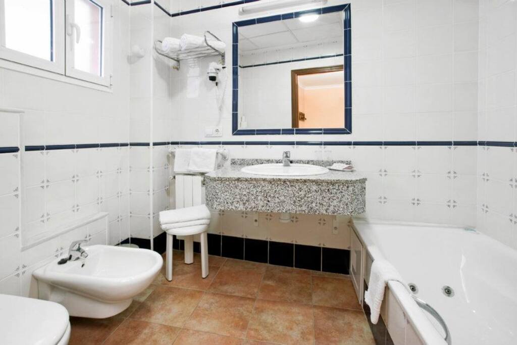 Baño privado de la habitacion