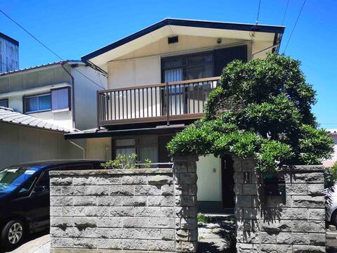 Takamatsu Station, 3 minutes by foot from the port, 3 toilets, 3 bathrooms, 3 showers, 2 kitchens, l