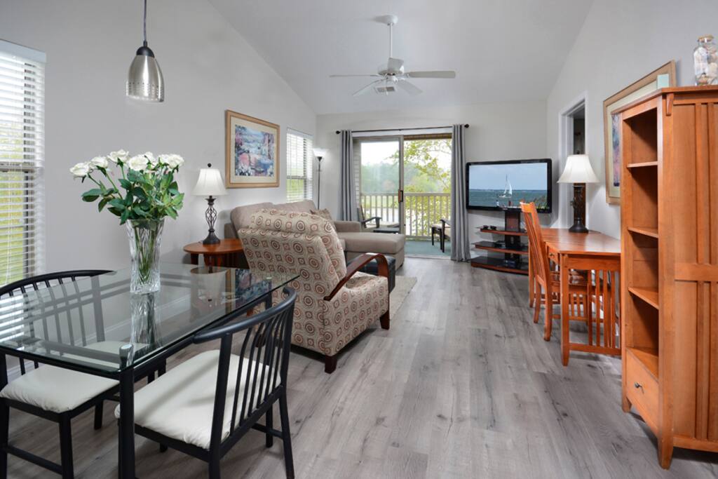 Dining Space and Desk Space