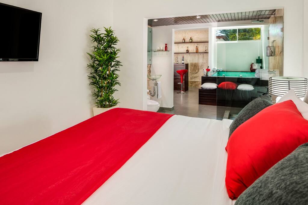 Suite with personal Jacuzzi $ 80 per day plus all you can eat and drink!!!