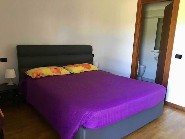 Dhomë me krevat dopio me banjë private