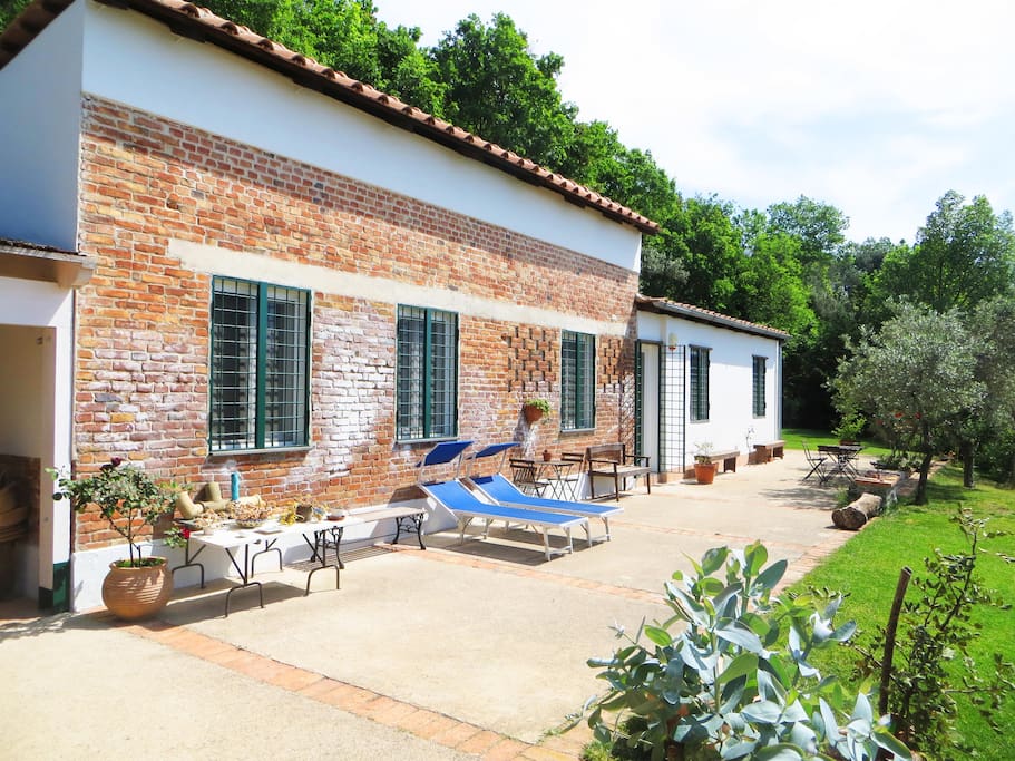 The villa "La Santa" is immersed in the ancient estate "Il Trignano". Six hectares in Amalfi coast