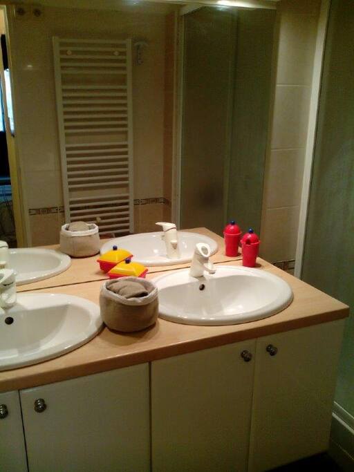 salle de bains 2 vasques et grande douche