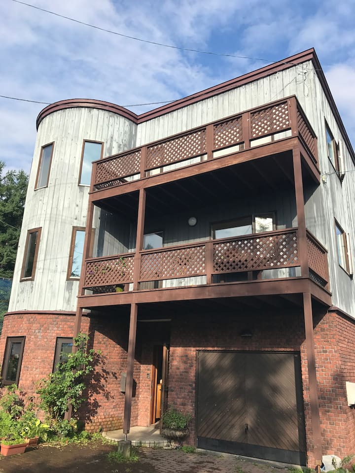 A house with a view of the sea