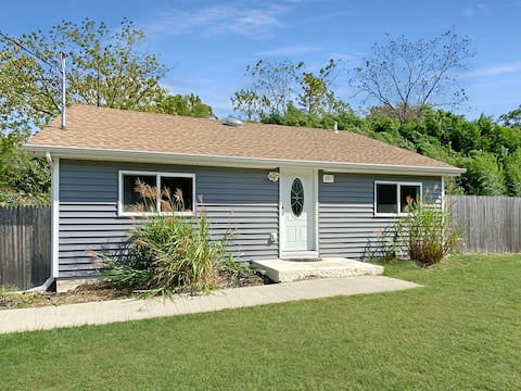 Cozy Riverside Cottage