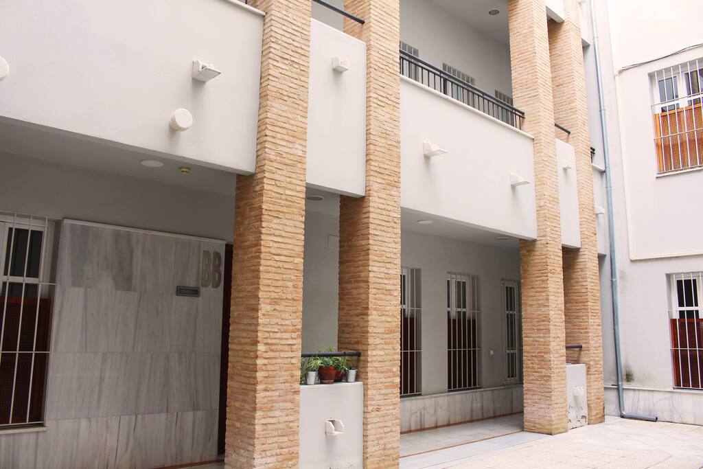 Patio edificio