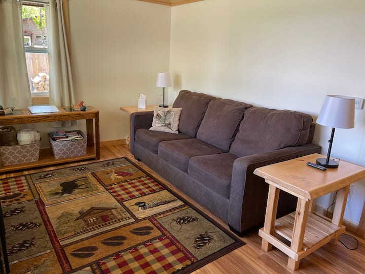Jimmy’s Lakeview Vacation Cabin - Eagle River, WI