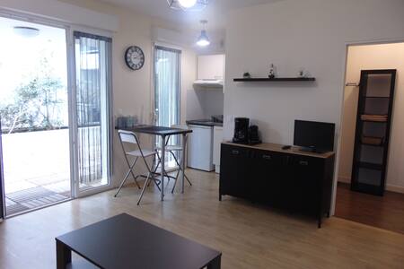 Studio avec terrasse, centre ville - vieux port