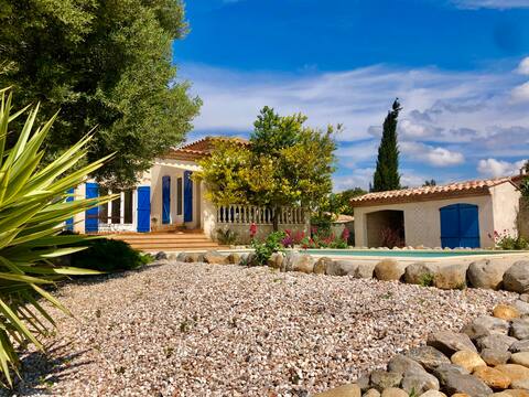 Villa Les Costes "between land and sea"