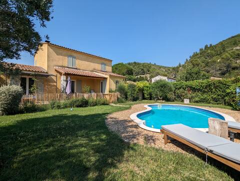 Villa Victoire between Avignon and the Alpilles