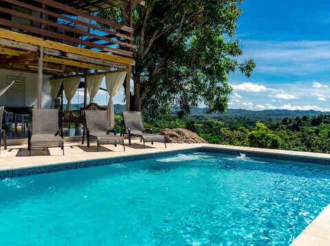 Hacienda with private pool and air conditioning