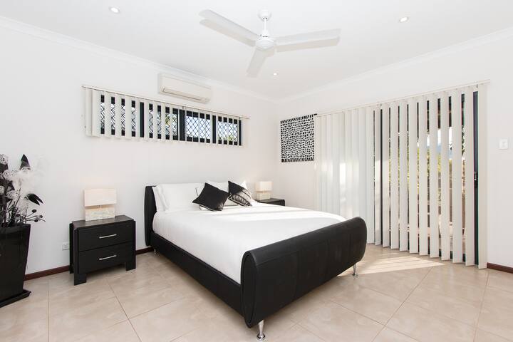 Kyle’s Cottage gallery image 2