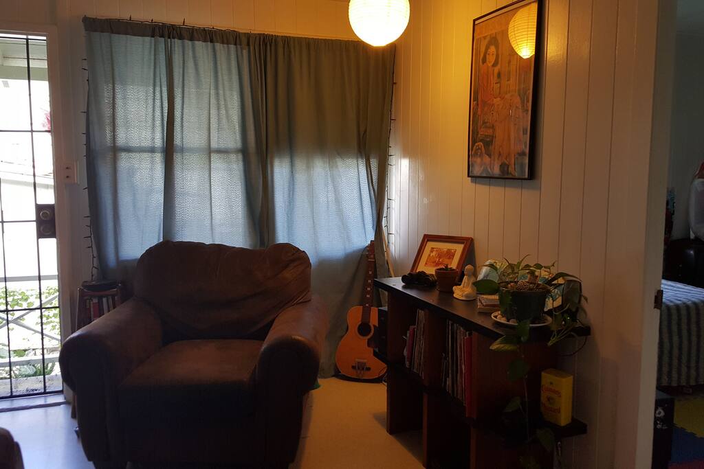 Air conditioning in the living room.