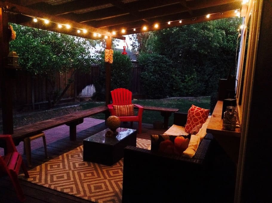 The furnished patio in the backyard.