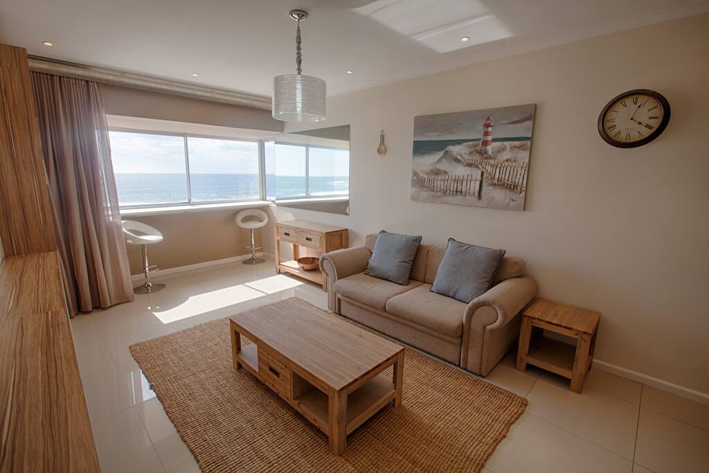 Beautifully furnished one bedroom with lovely open living area