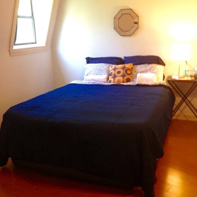 Bedroom 1 The Blue Room with
Queen adjustable air bed