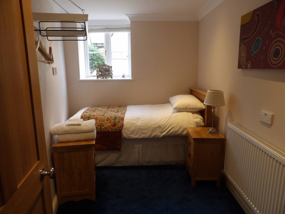 The Cosy, single room
