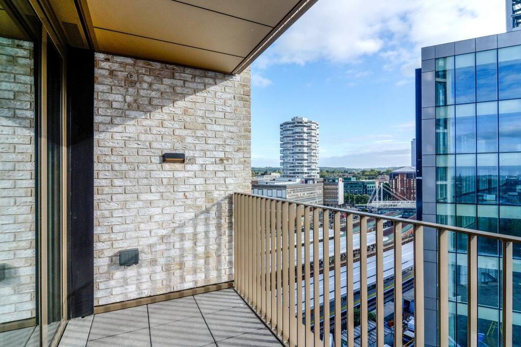 Double balcony
