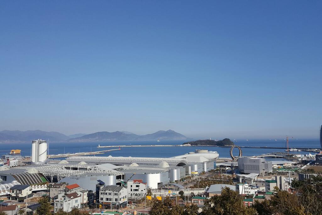 숙소옆 팔각정에서 바라본 전경