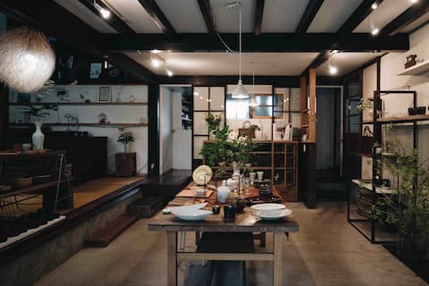 Enjoy a relaxing time in a 100-year-old farmhouse and a beautiful garden with wildflowers