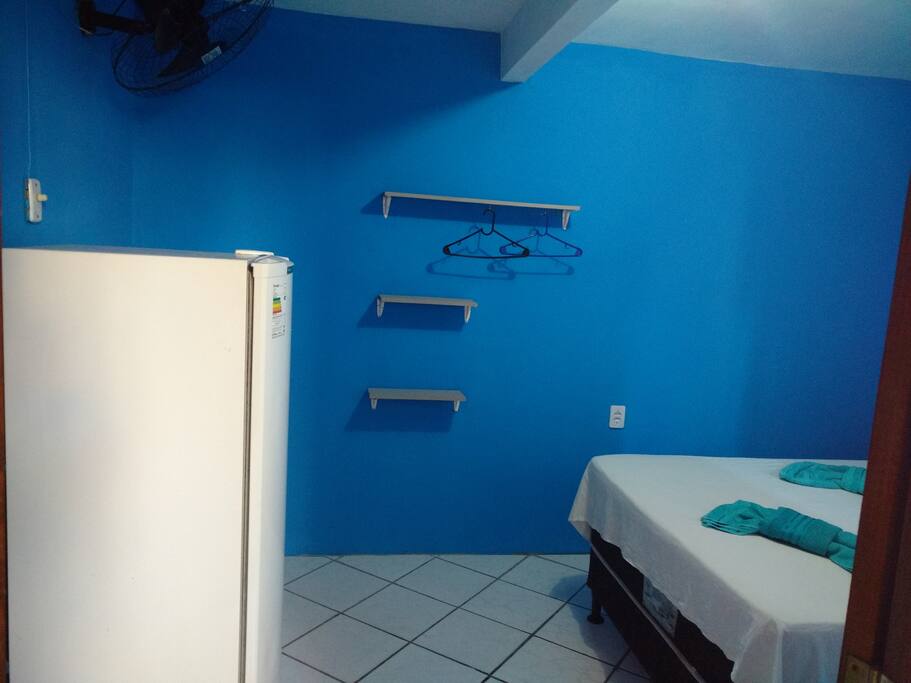 heladera privada en el cuarto