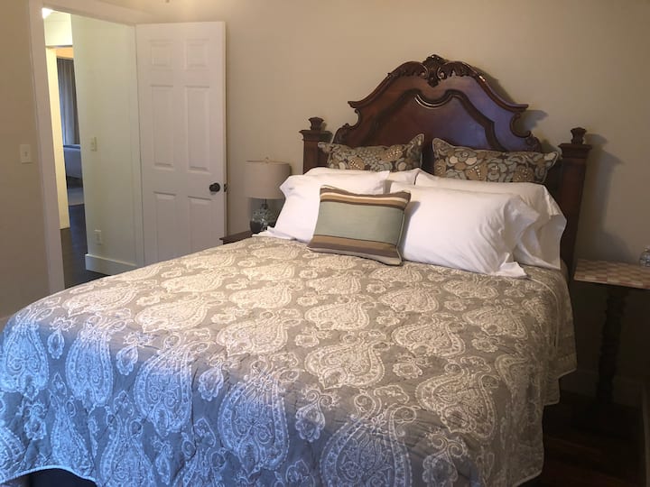 Საწოლი 152 × 203 სმ