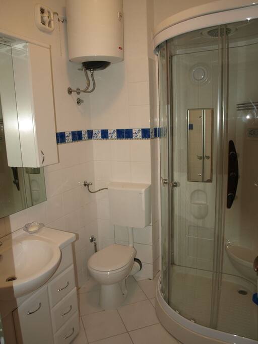 renovated bathroom featuring Italian ceramic