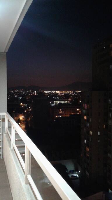 Vista nocturna de la ciudad Santiago centro ...
Night view of santiago
