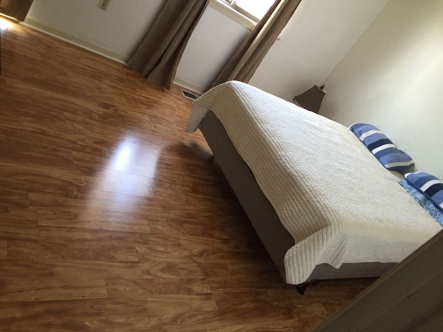 Guest bedroom
