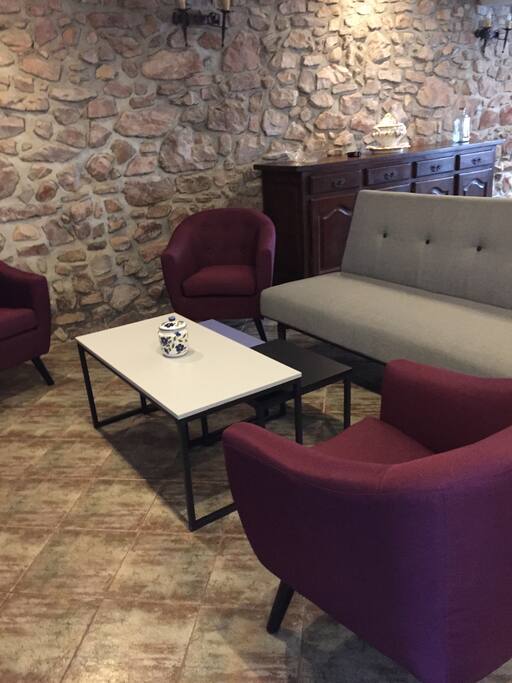 salon devant la cheminée