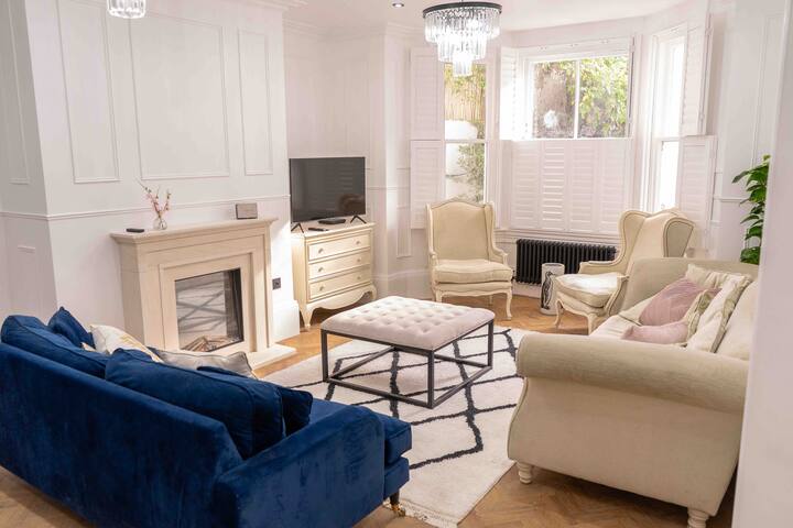 Kensington Bay View Dreams