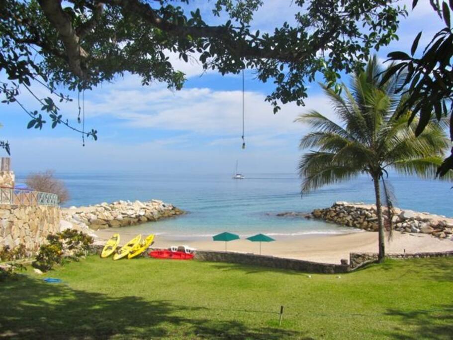 ACCESO TO THE BEACH CLUB