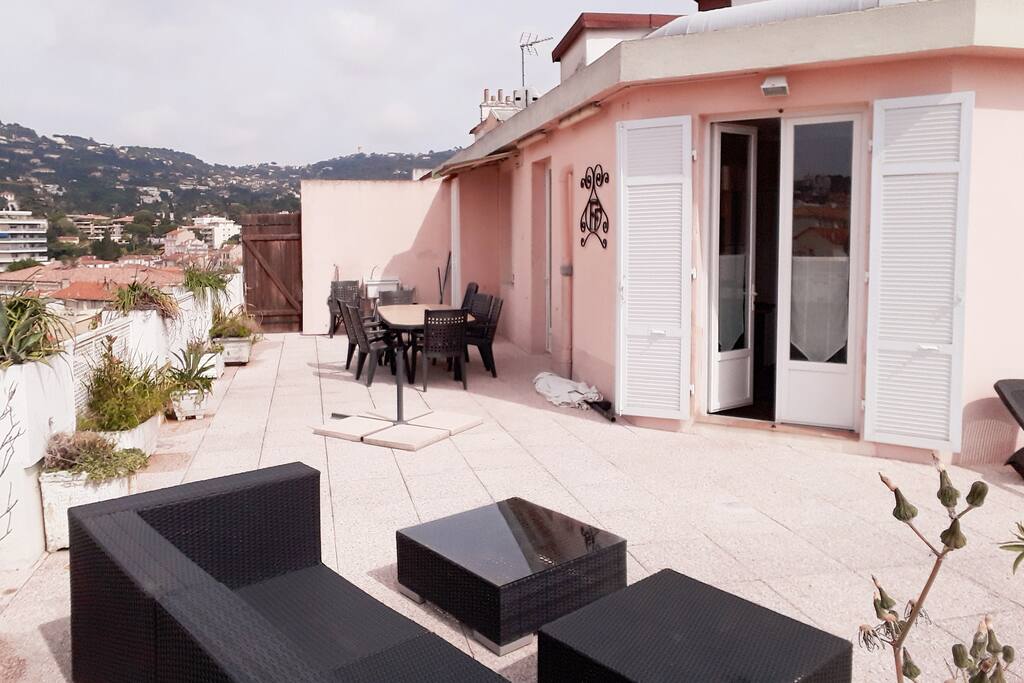 Environ 150 m² extérieur