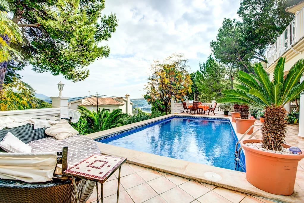 pool area