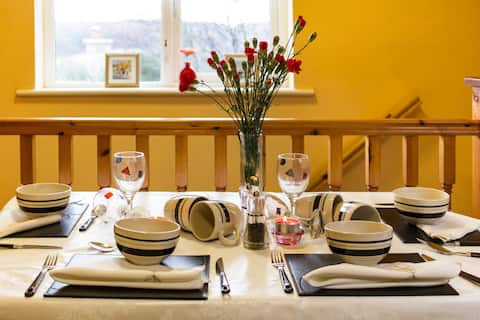 Woodnook Westport Apartment Cosy Warm & Welcoming