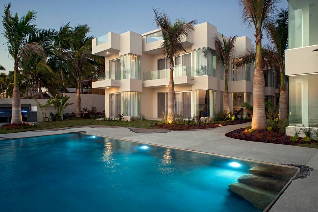 Infinity pool