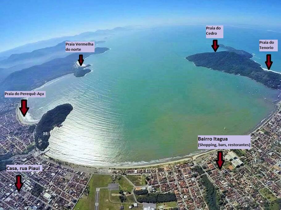 Situation générale de la maison, dans le centre d'Ubatuba