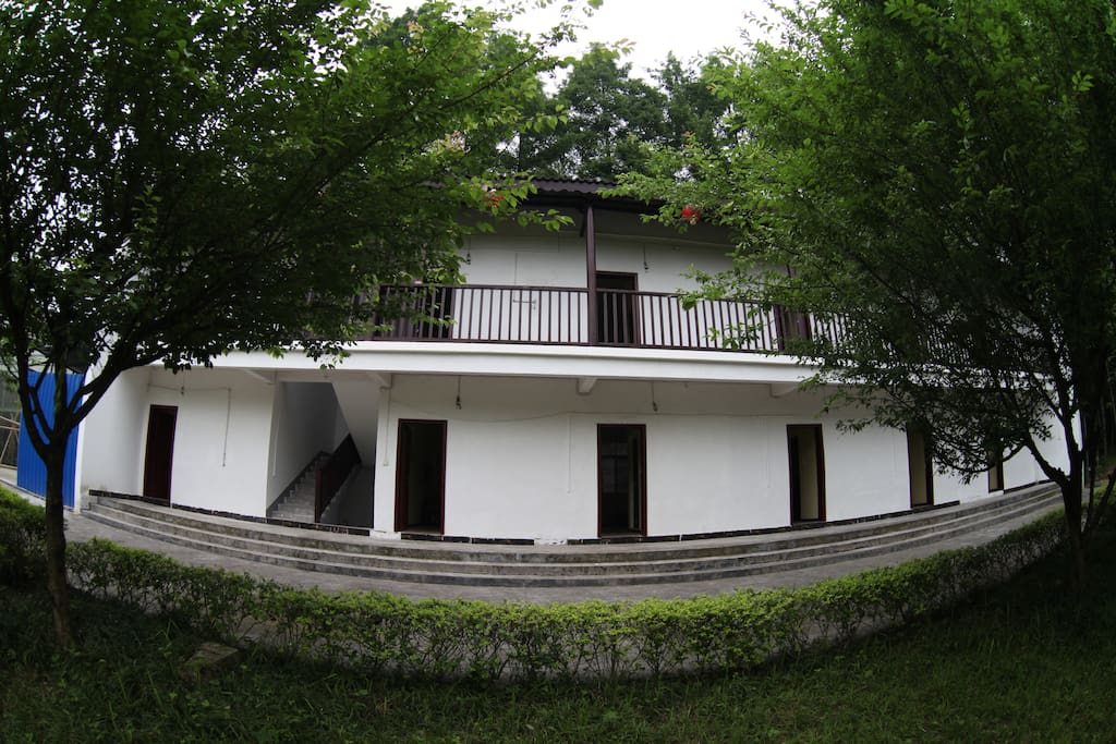 住宿主楼:暗香居
