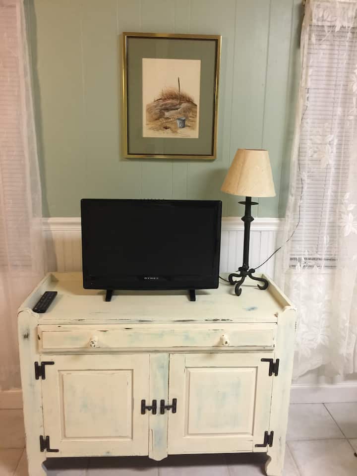Cozy Pool Cottage,close To Beach And Downtown - Melbourne Beach, FL