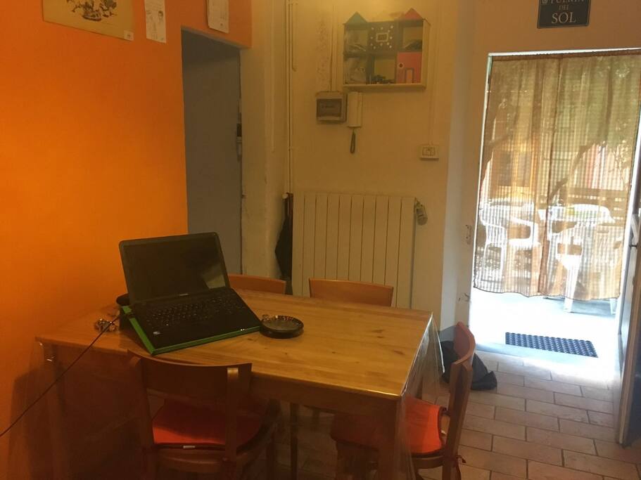 Il tavolo interno
