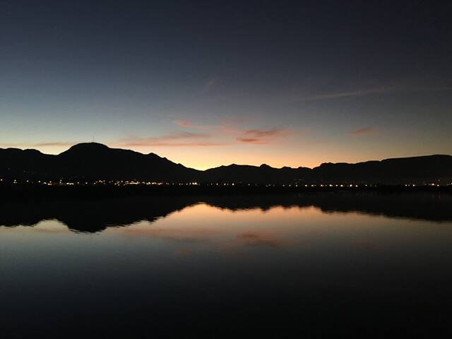 Plumrose Cottage on the Peninsula gallery image 2