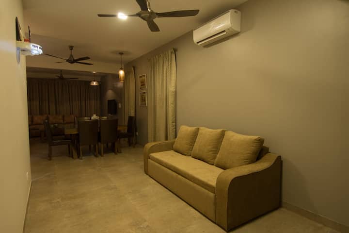 Living room image 4