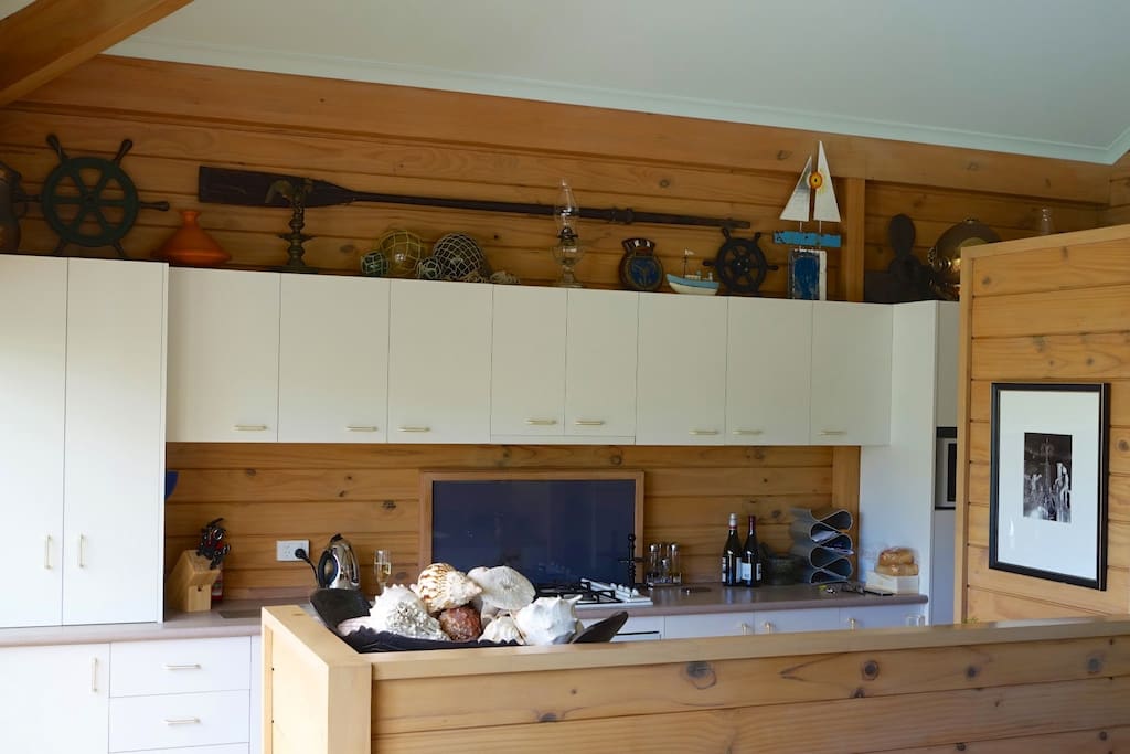 Spacious kitchen with all amenities