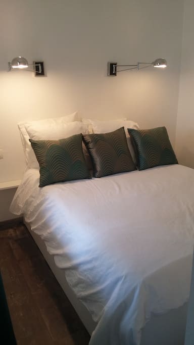 Double bed, Simmons brand pocket sprung mattress, large under-bed storage drawers