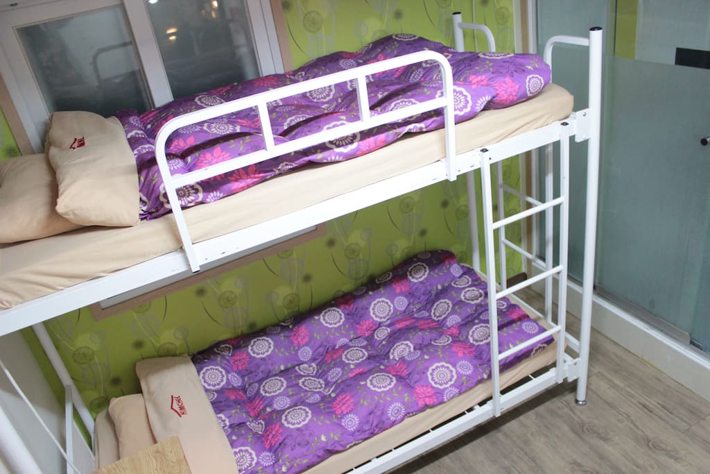 Twin Bunk Bed