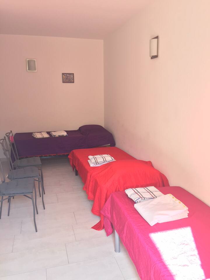 3 სინგელის საძინებელი